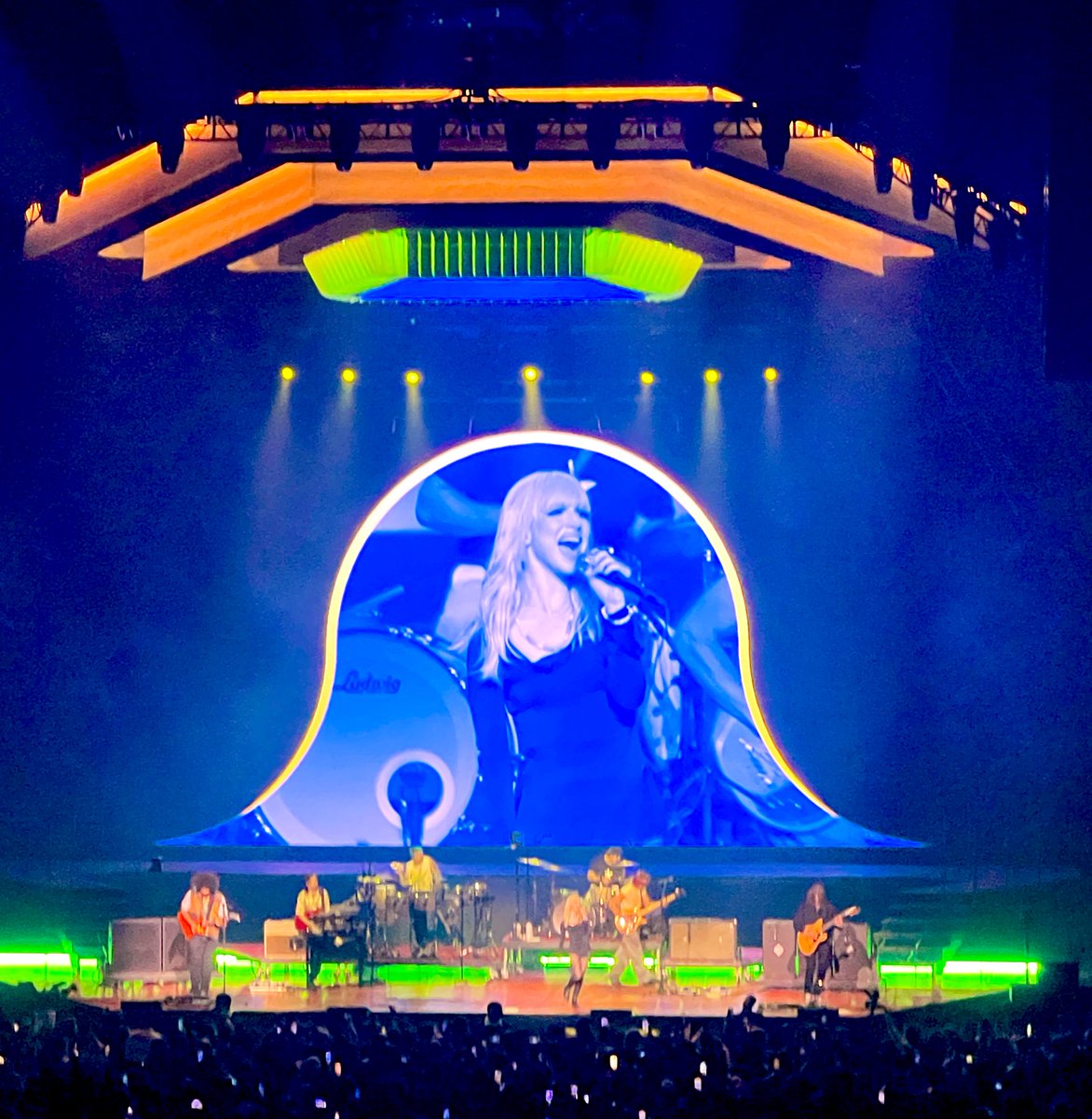 ggaemerofficial's tweet photo. #paramoreSF https://t.co/mWV4BaT50P