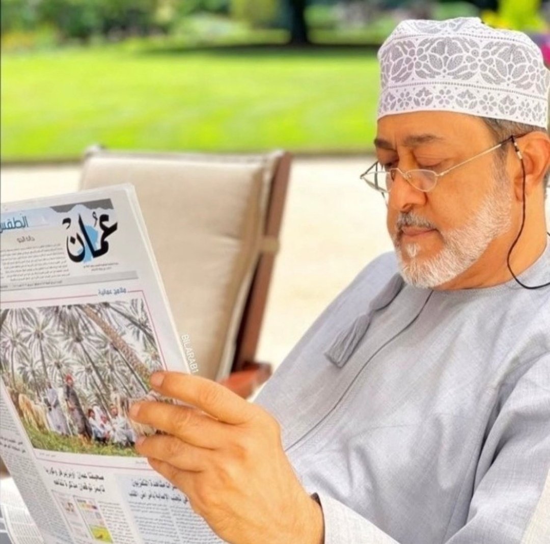 #تعيينات_٢٠٠٤_والتقاعد
نتمنى من حكومتنا الرشيدة مراعاة كلا من أكملوا في العمل ١٨ و ١٩ سنة  باستثنائهم للخروج بنظام التقاعد القديم وكذلك من أكمل ١٥، ١٦ ،١٧ بشراء السنوات المتبقية بنسبة معقوله بحيث لا تأثر على المتقاعد 
نتمنى من مولانا المراعاه  لكل من وسط منتصف طريق حفظه الله