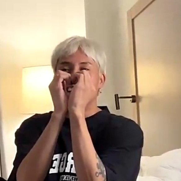 kokur00's tweet photo. Tuwang-tuwa ang babie na 'yan eh oh 😭😭😭 cutie 😭😭😭😭 https://t.co/VB1y1Lcrvr