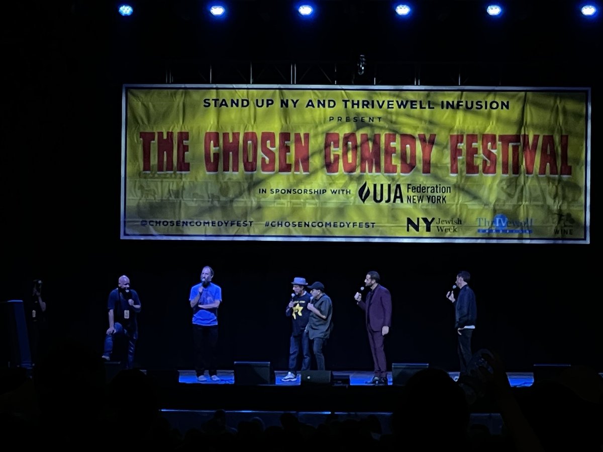 BroncoPanda's tweet photo. I had such a great time at @chosencomedy festival watching incredibly funny sets performed by #arishaffir @MODI_COMEDIAN @attell @realjeffreyross @RichVos @JessicaKirson @eunjikim_media!! 
Amazing music as well performed by @zushamusic! Thank you again @MODI_COMEDIAN 4 the selfie https://t.co/eUxKqs0yC9