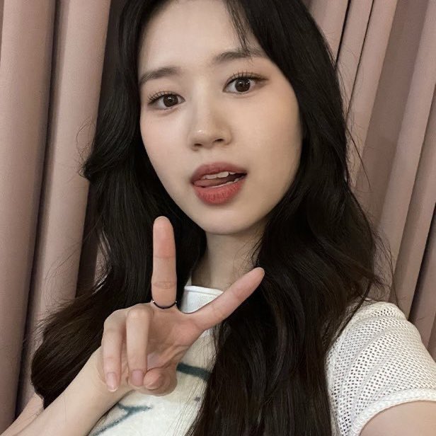 #RT
퀸덤퍼즐 파이널 투표에서
💙위키미키 엘리💙를 투표해주신 2분을 추첨하여 각각 해림언니가 좋아하는 치킨과 하얗고 말랑말랑한 해림언니를 닮은 마시멜로우를 드립니다!

🚨일주일(8/8-8/14) 중 Mnet Plus, Twinkple 두 앱에서 5일 이상 모두 투표
🚨당발은 8/15

해림언니 많이 사랑해주세요❤️