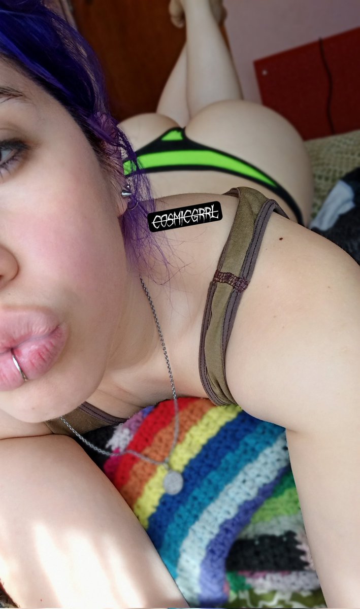 cosmic_grrl's tweet photo. Dm for exclusive content 💌🖤
Or follow me 👉🏻 https://t.co/BzWEyZOArQ

#onlyfanslatinas #onlyfans #onlyfansbabe #onlyfansFree #onlyfansla #onlyfanscreator #altgirl #hotgoth #longtongue #bigbutt #assworship #assworshiping #explicitcontent #explicit https://t.co/6eHXOwljbS