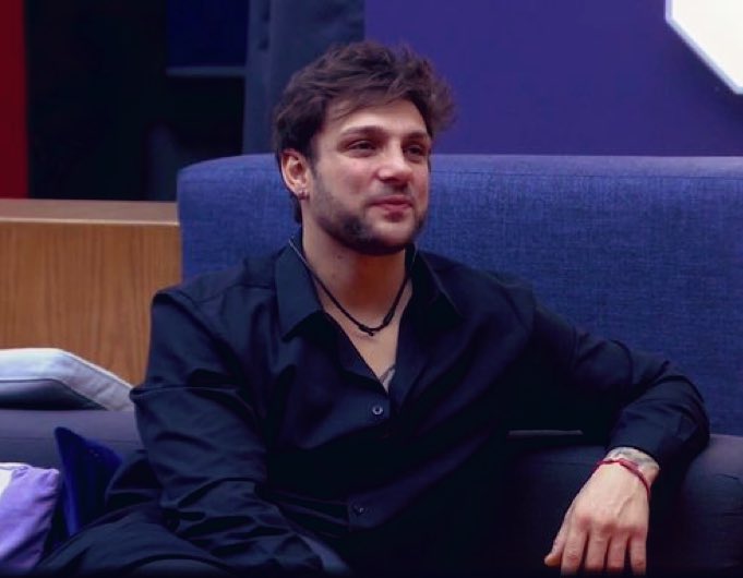 xmarrx_'s tweet photo. Vamos todos a votar mucho por Nicola Porcella✨

¡Ya se abrieron votacionees!
 #LaCasaDeLosFamososMx https://t.co/ofAM9ItL7b