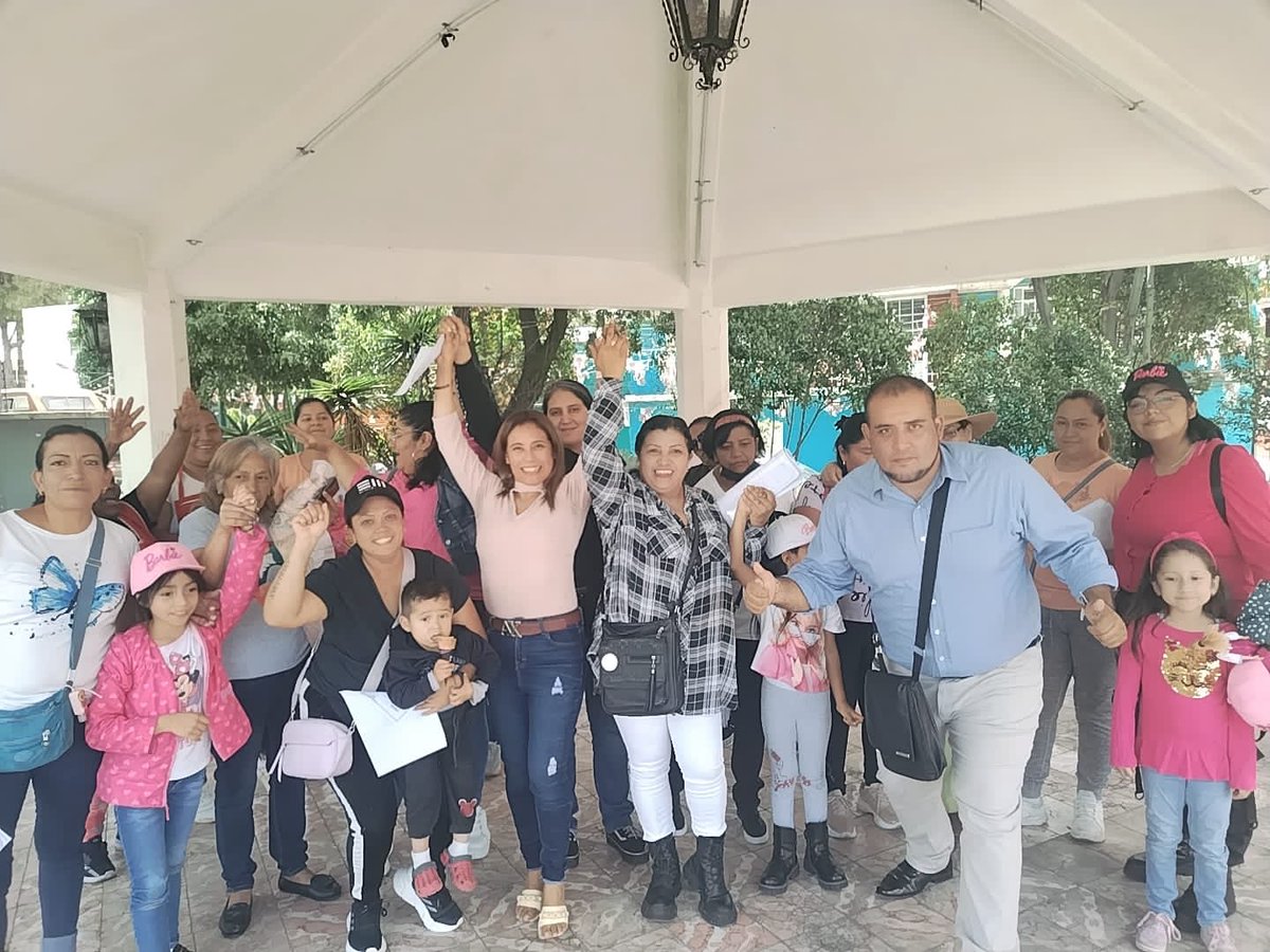 IvonneMacielF's tweet photo. En nuestro bello Tlalnepantla creando, el empoderamiento, fuerza de las mujeres, y sus familias, con nuestro Gobernador Alfredo Del Mazo Maza. #Tlalnepantla. https://t.co/U8toqBGo30