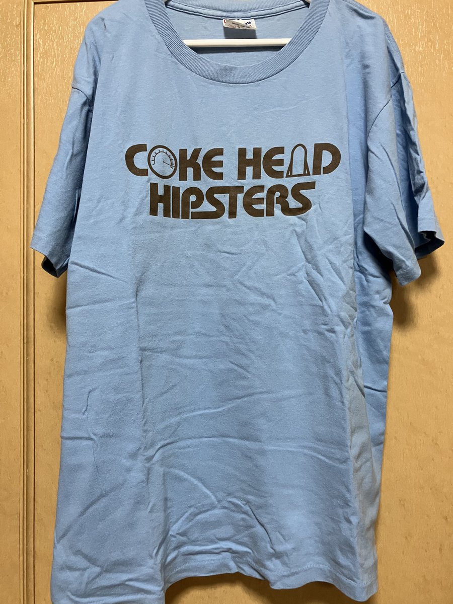 Top_40_Age's tweet photo. ＃228 COKEHEAD HIPSTERS
解散前90年代のTシャツ。
PEOPLE TO PEOPLE [PV] / COKEHEAD HIPSTERS
https://t.co/tOhaumJpnJ
#マーチャンダイズ記録シリーズ #CokeheadHipsters #コークヘッド・ヒップスターズ #Niagara33 #LoLite #HardcoreFanclub #YoungPine https://t.co/CwQGThknGb