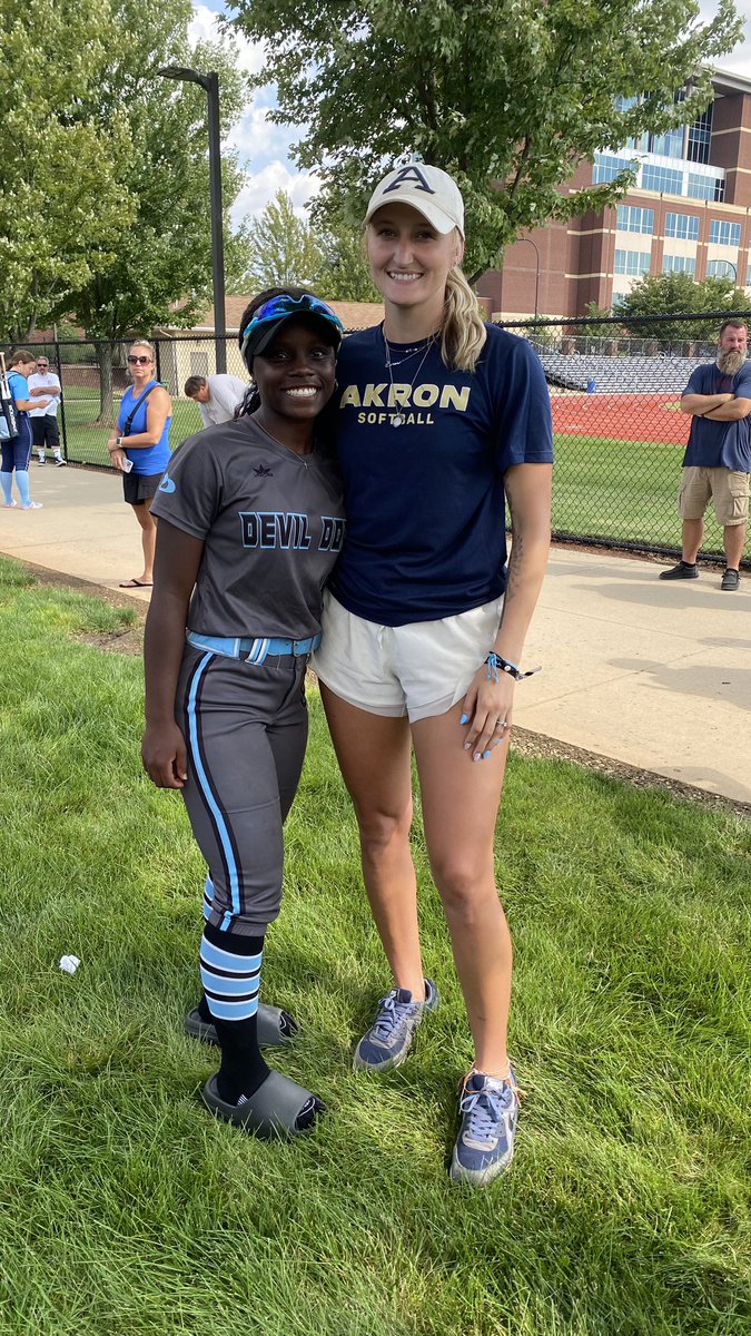 Had a great time today at <a href="/ZipsSB/">Akron Zips Softball</a> elite camp. Thank you, <a href="/nix131313/">Coach Nix</a>, <a href="/nyka_wood/">Nyka</a>, <a href="/Chandler__Rice/">Chandler Rice</a>, for the tips and feedback. I’m so thankful for this opportunity and can’t wait to go back!!💙 #GoZips @Devil_Dogs_16u <a href="/ginafuchs/">Gina Fuchs</a> <a href="/CoastRecruits/">Coast 2 Coast Recruits</a>