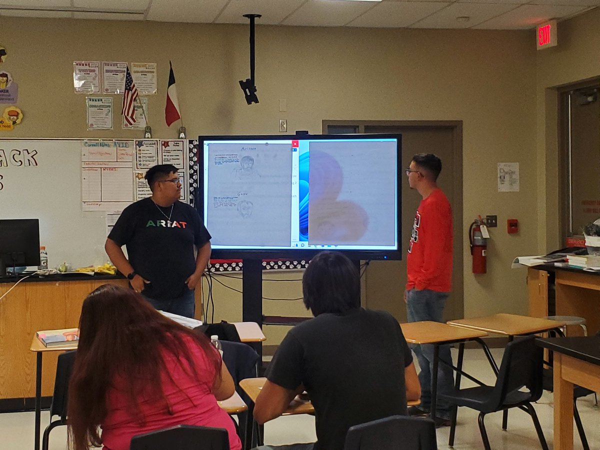 RealyvasquezAl's tweet photo. Part 1: seniors teaching the history of anatomy to their peers one scientist at a time
#peerteach #tisdproud #anatomy #history https://t.co/wWdVtTwz3r