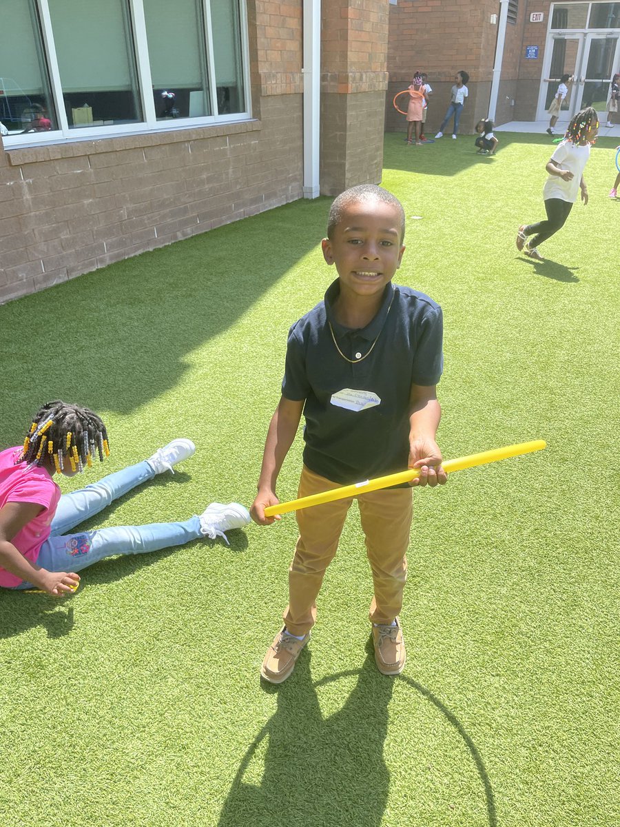 MsKGordon9's tweet photo. What a great first day in first grade!! #FirstGradeRocks #Year5 @ForestLakeEagle @Davis_FLE @Bjackson_FLE https://t.co/kDyTMW2eSW