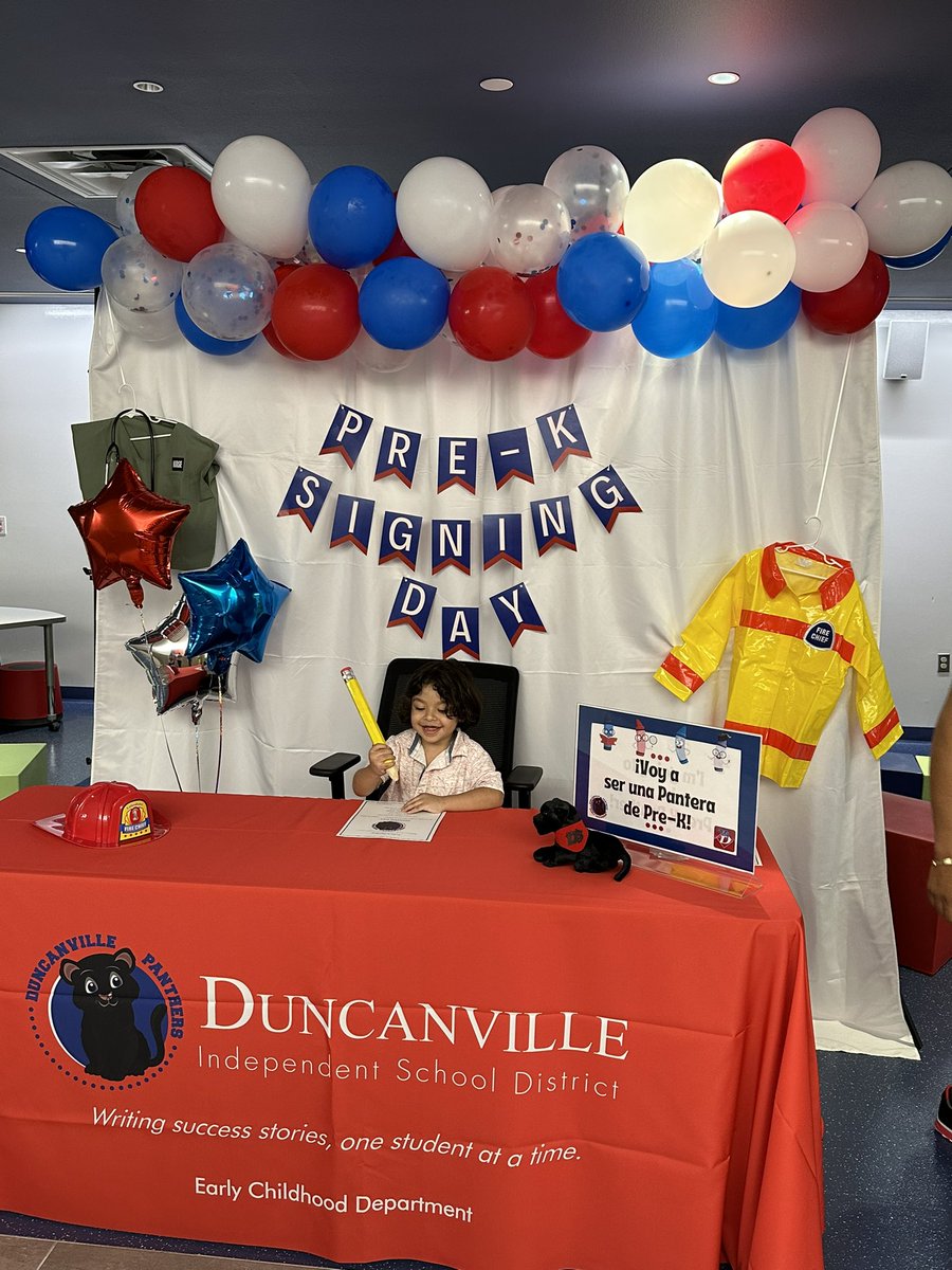 DrJarethaJordan's tweet photo. This is our why! 💙❤️ Everyone is all smiles at @ActonElem PK Signing Day. #LetThisBeTheYear we dream beyond the imaginable for our students. https://t.co/dDnTLIlzbj