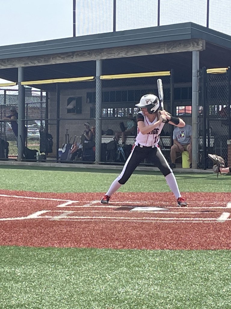 WELCOME!!! 
🥎 Baylee McClure #12 2026 OF L/L
📚 North Knox High School
✏️ Dentistry
<a href="/mcclure_baylee/">Baylee Mcclure</a>