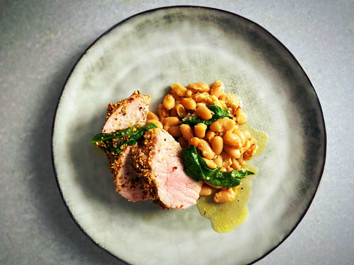 Another special in the house… Dukkah Spice Crusted Pork Tenderloin with Dijon and Roasted Garlic Cannellini Beans, Wilted Spinach 😋 #dinner #tuesdayspecial @NationalPork #justalittlepink @BushsBeans