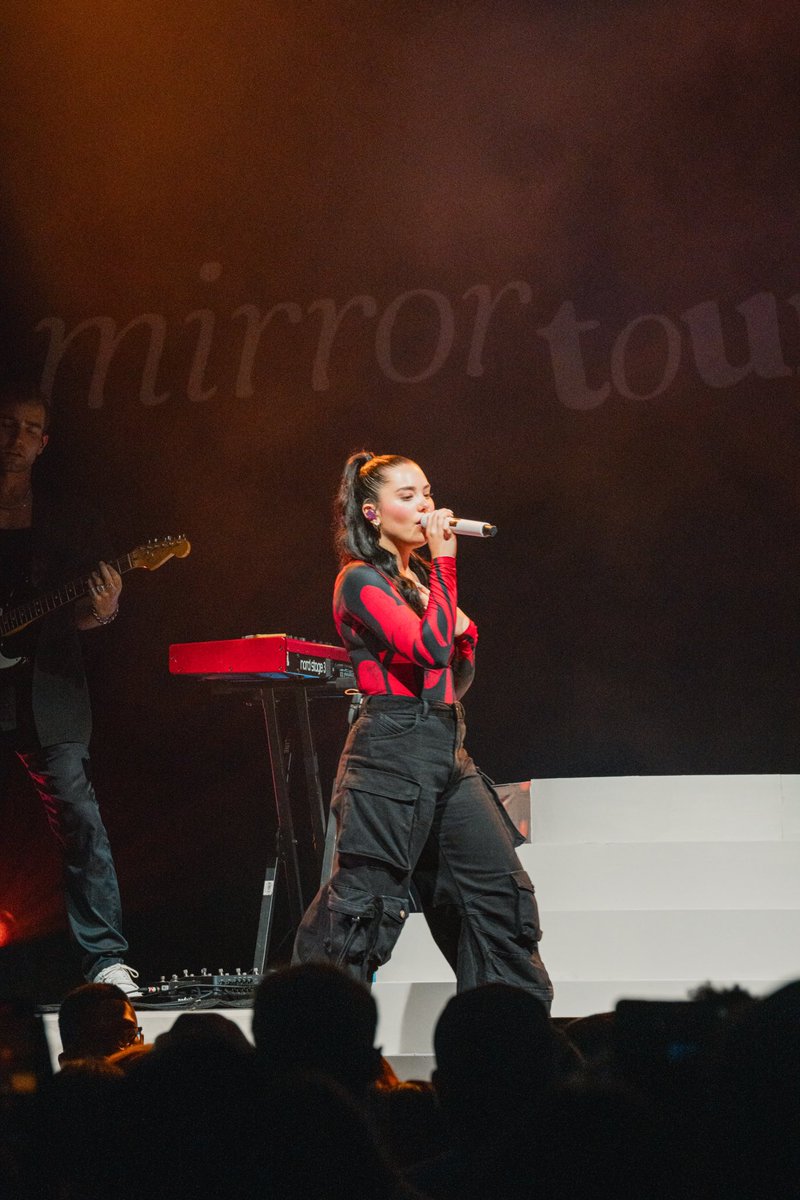 lssaccess's tweet photo. Some photos from #MirrorTour ❤️ Thank you San Diego, Austin, Dallas, Orlando, Phoenix, and everyone else who came to these shows 💓💓 to the rest of the west coast…SEE YOU SOON!!! https://t.co/FioK4q9jCm