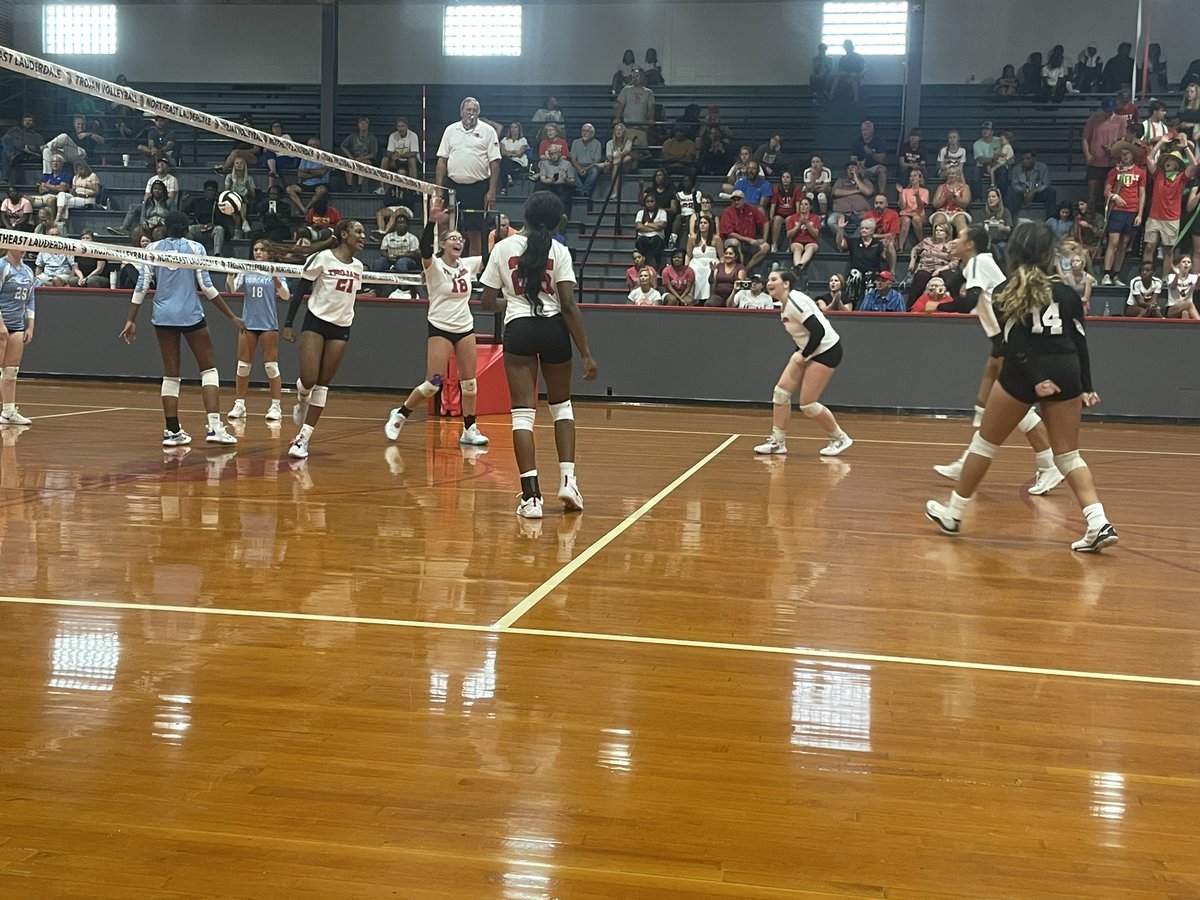NETROJANSBASE's tweet photo. Our guys showed up and showed out for @LadyTrojanVball tonight vs Sumrall! Great game, great energy! Keep the train rolling ladies! #Family https://t.co/opaPKsynCN