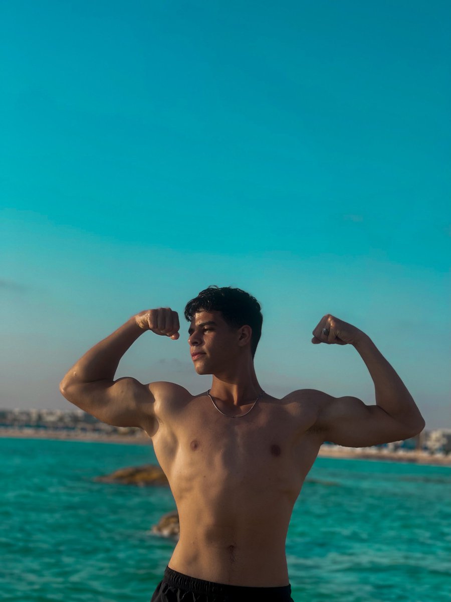 AlkomyB's tweet photo. 🌊🦅 https://t.co/IvUDGmv4Qh