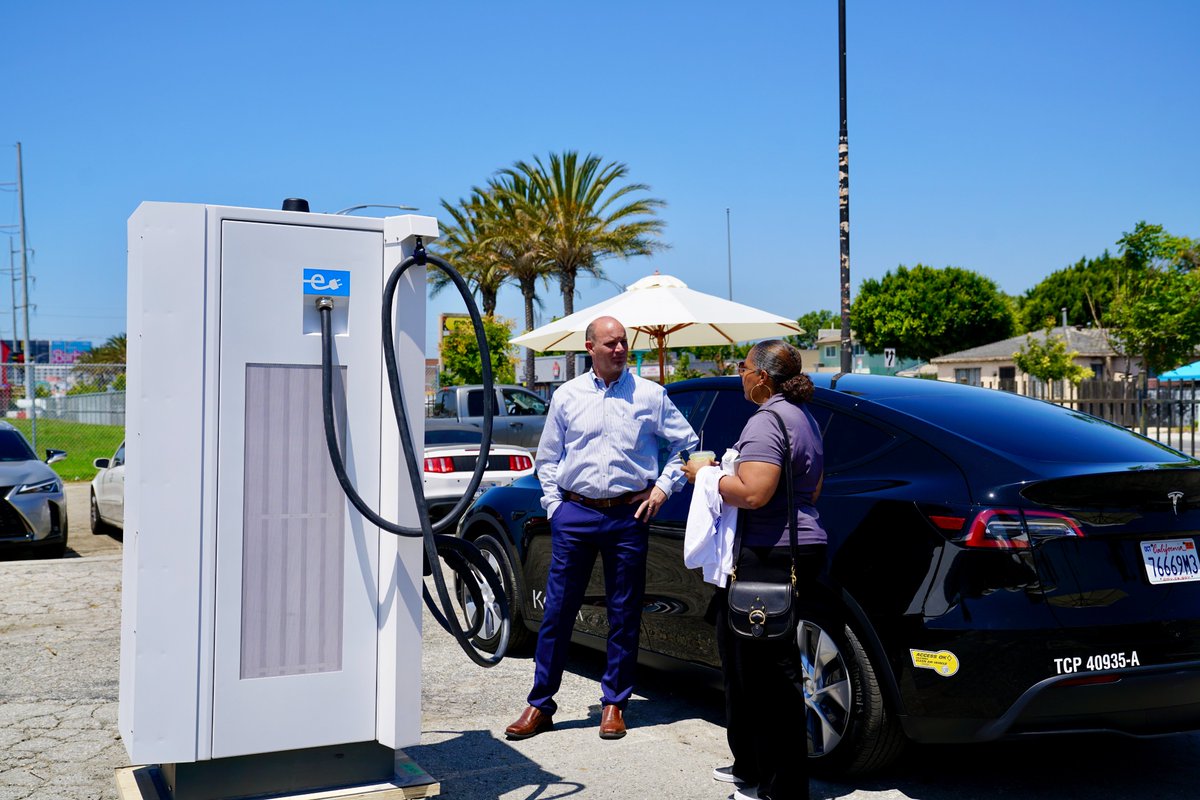 terawattinfra's tweet photo. We are thrilled to announce a major milestone in our journey to power electrified fleets: Today we hosted a groundbreaking event in Inglewood, CA, unveiling a site that will soon be home to a TeraWatt charging facility for light-duty EV fleets — right near @flyLAXairport! https://t.co/arc0EsBSOJ