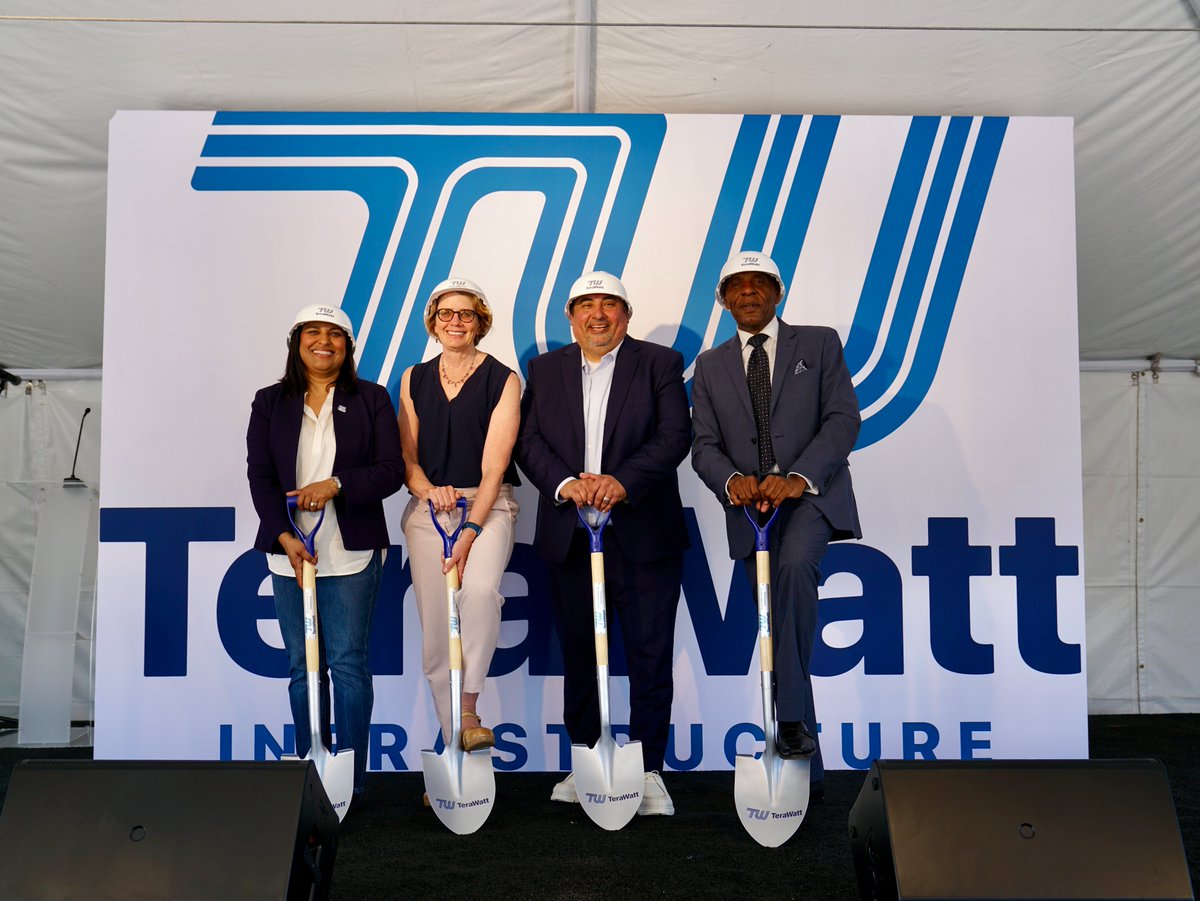 terawattinfra's tweet photo. We are thrilled to announce a major milestone in our journey to power electrified fleets: Today we hosted a groundbreaking event in Inglewood, CA, unveiling a site that will soon be home to a TeraWatt charging facility for light-duty EV fleets — right near @flyLAXairport! https://t.co/arc0EsBSOJ