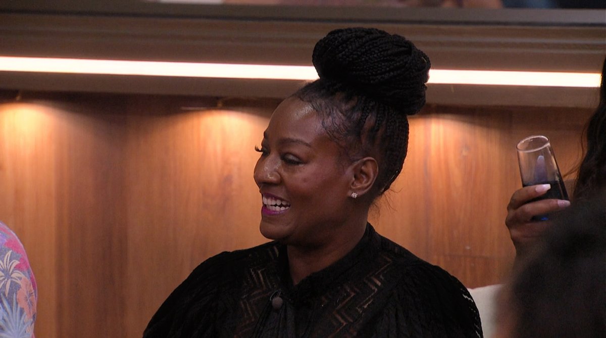 89razorskate20's tweet photo. ⚡️WEEK 1, REPOST &amp; LIKE If You’re Team CIRIE! #BB25 https://t.co/2C5A9aCZOX