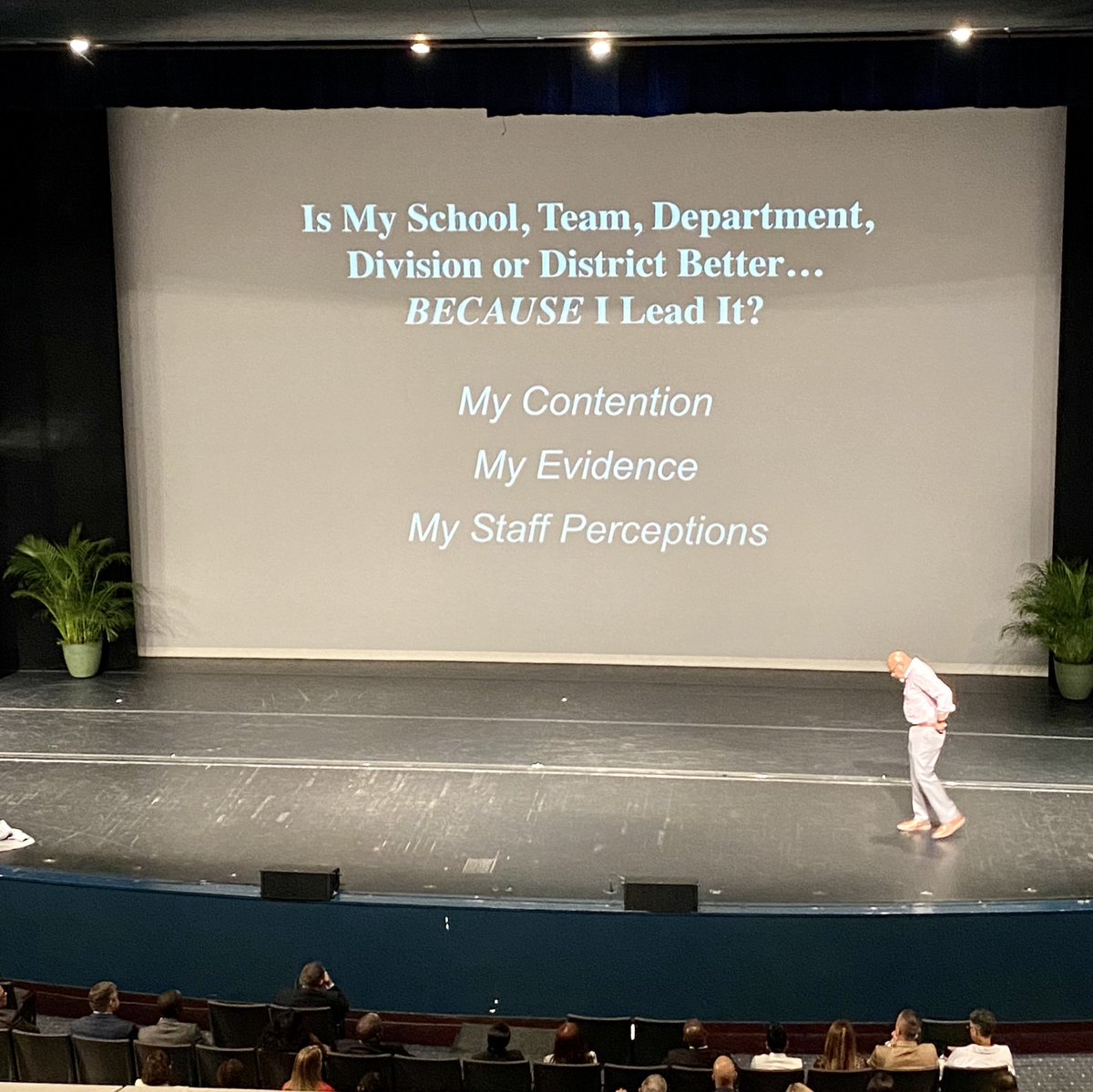 APStiverne's tweet photo. Leadership Week Day 3: Keynote Speaker @PrincipalKafele
So many words describe his motivational speech: phenomenal, profound, thought provoking, self-reflecting, powerful, necessary. We’re in the “proper place” to help every child meet success! “I SEE you!”
#LeadWithIntention https://t.co/kSmrCInPO0