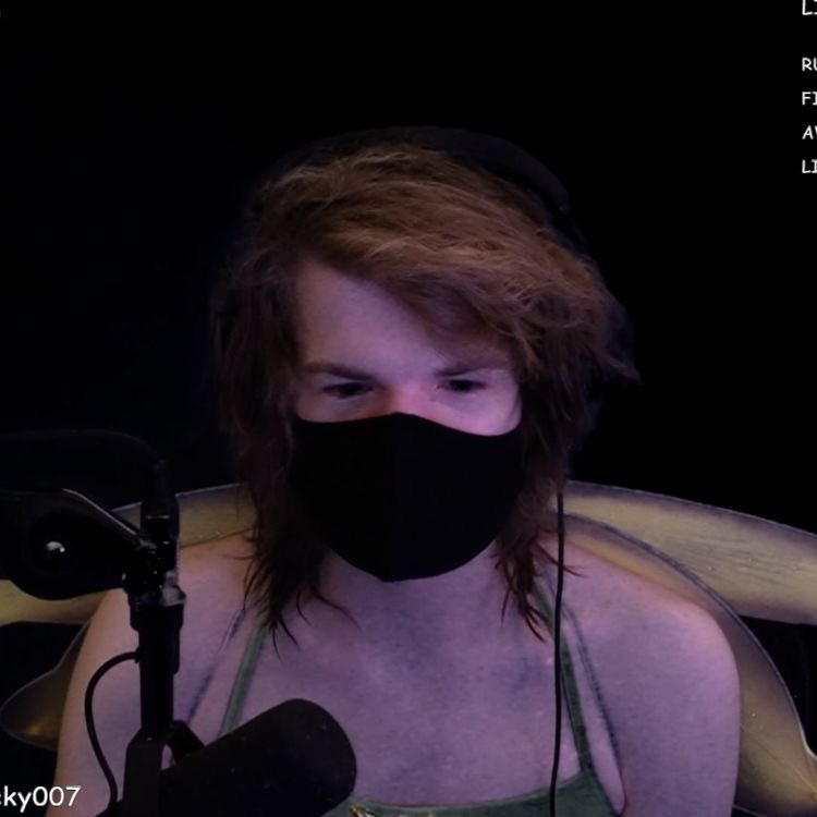 RandomisedBoo's tweet image. h-hey there ran.. -🎸