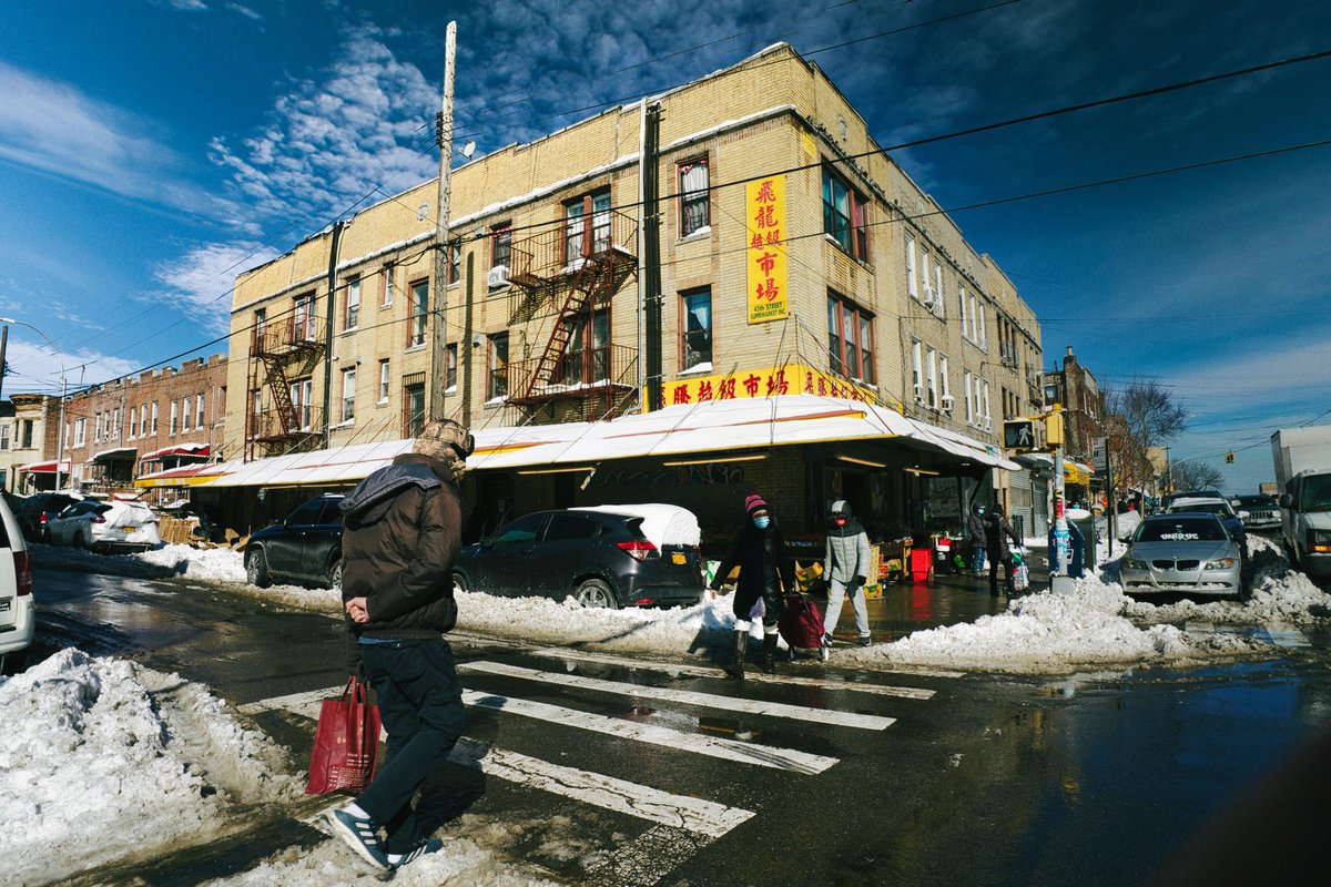 errbodyluvchriz's tweet photo. Sunset Park, BK shot on @SonyAlpha #A7iii with @TamronAmericas 20mm 2.8 #streetphotography #nyc #newyorker #streetgrammers #cinematic #nycstreetphotography https://t.co/IrnMCuMFBW