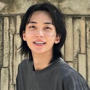 pretty jeonghan