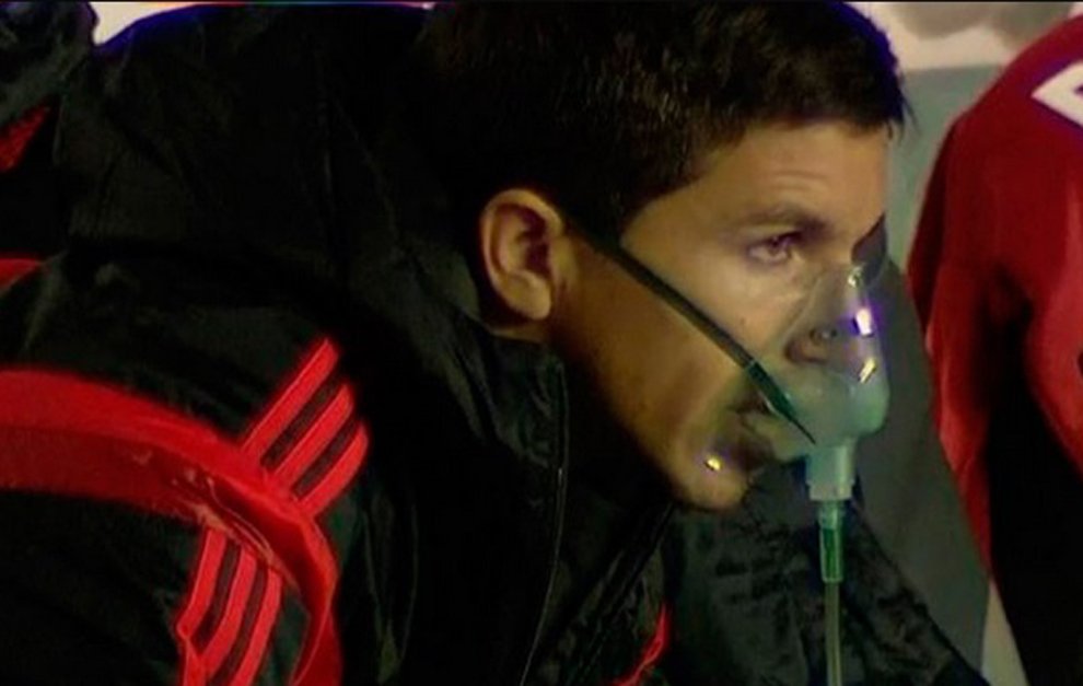 ya no aguanto mas estoy asi viendo el partido