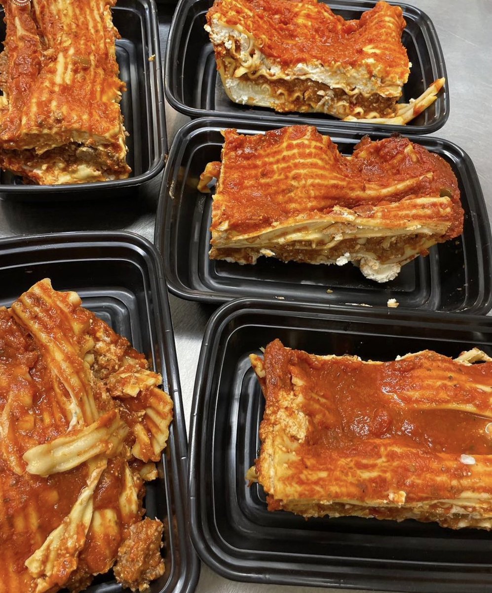 littlestorekc's tweet photo. Don’t cook tonight and take home our Individual Lasagna Dinner on sale this week for only $9.99.  Honestly, it’s enough for two so grab a side salad and a bottle of wine and you’ve got dinner! https://t.co/aI0ZskGBBr
