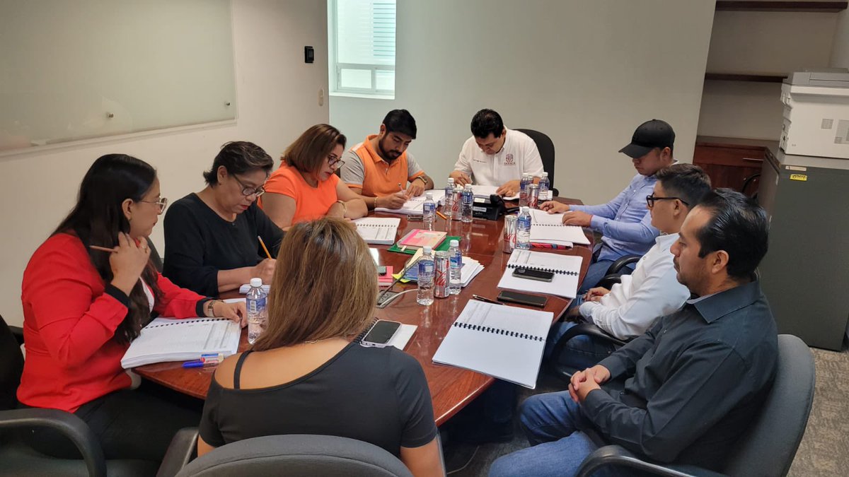 stpeidceo22_25's tweet photo. en donde se analizaron los documentos de las y los compañeros de base que ingresaron solicitud para participar en las convocatorias emitidas con anterioridad. https://t.co/UDmTfszhZa
