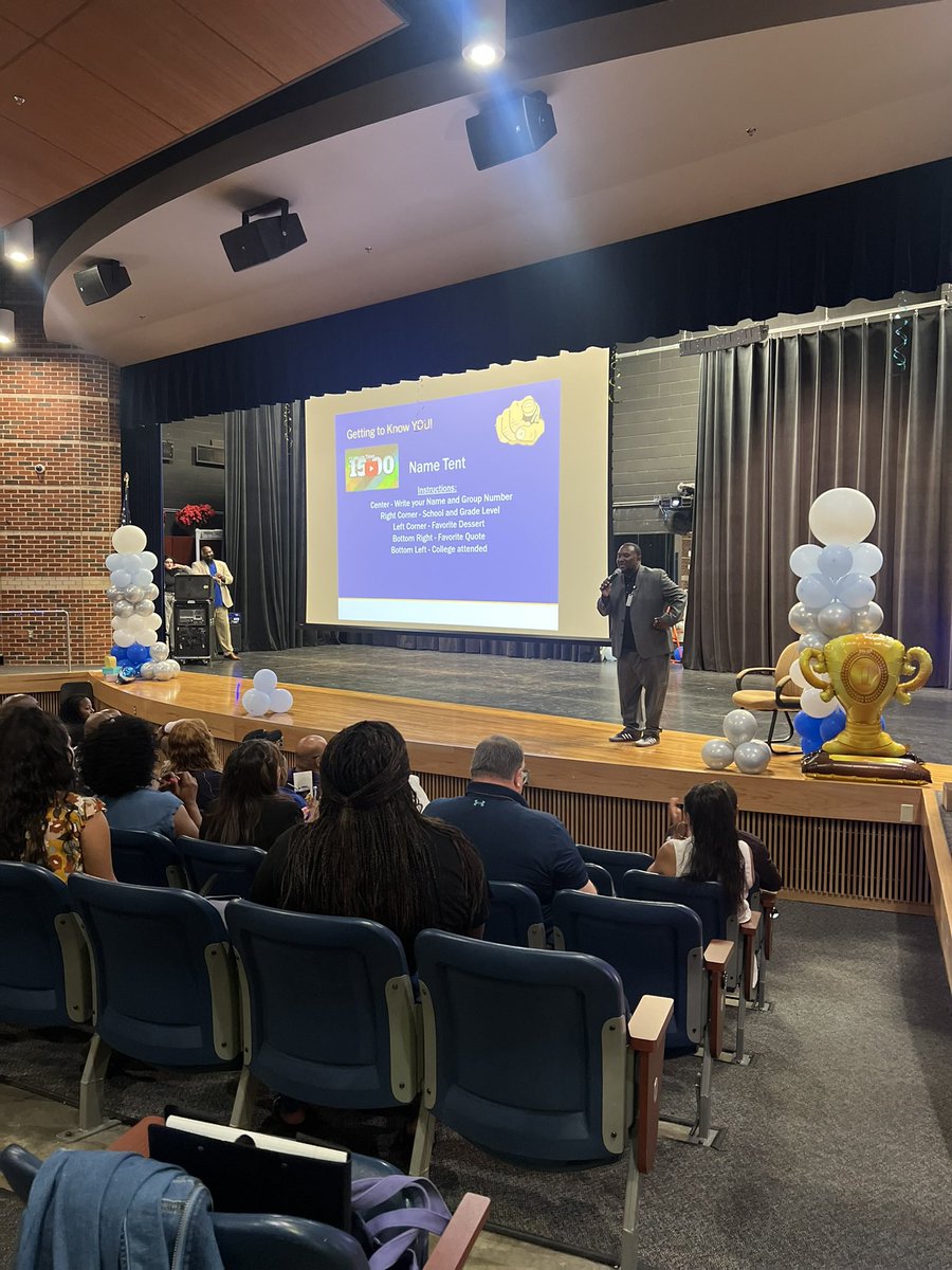 kennedycurryms's tweet photo. Back to school PD was a success! A BIG thank you to our surprise guests, Trustee Maxie Johnson and ED Simmons! We are all packed and ready to travel with our “Passports to the Winners Circle” where winning matters! @TeamDallasISD @Tanya_N_Shelton @DallasISDSupt @maxielpastor https://t.co/k7a01JqNwg