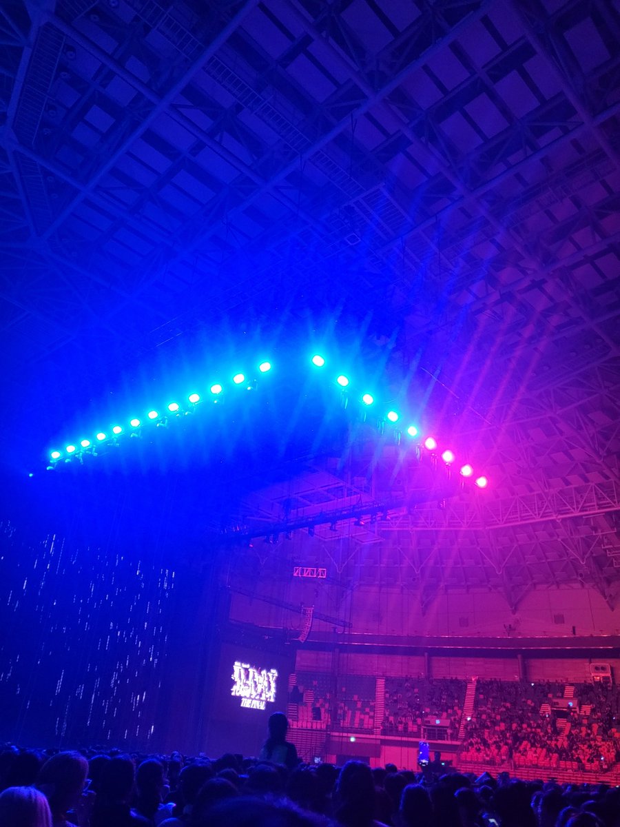 beulluseukai20's tweet photo. 윤기야, 25년 탄이들 다 모여 콘서트하는날까지 기다릴께
윤기도 울고 나두 울고  아미도 울고
D-DAY 파이널 콘서트 덕분에 행복했습니다, 방탄 보라해 💜

#D_DAY_THE_FINAL_D3 https://t.co/9Ul9L92aC6