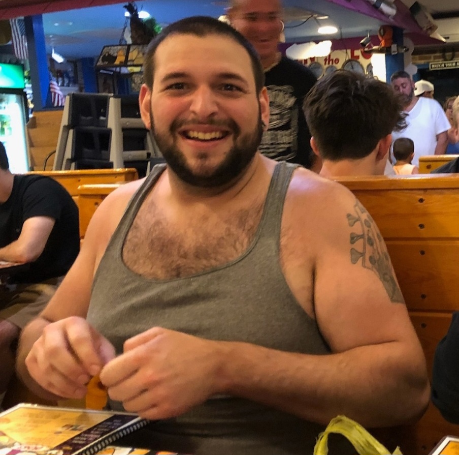 temmmeeee's tweet photo. Hey everyone, I'm Tim.

I went from being overweight and out of shape for YEARS to becoming a grip strength expert with a passion for health and fitness.

Most of what I post here is world class feats of grip strength, but here's my story:

I struggled with my weight since elementary school. I tried dieting several times in the past and failed. There was a point in 2012 that I'd finally gotten into decent shape but then…

I sank into a deep depression after an intestinal surgery and re-injuring my ankle.

I was ready to give up on everything health and fitness. I developed unhealthy habits. I started smoking cigarette and drowning myself in binge drinking.

My diet consisted of Taco Bell, White Castle, and ramen. After a few years of living like this, I had gained nearly 100lbs.

In 2019, I was a few years into grip training but was still caught up in the old lifestyle. I didn’t apply myself.

At this point, my unhealthy habits started catching up to me. Climbing a flight of stairs felt like running a marathon.

My joints always ached, the hangovers had become MUCH worse, and I was lethargic and depressed.

I'd recently become an uncle, and I remember my brother pulling me aside saying how he's concerned about my well-being and wanted me to be around for when my niece grew up.

For all those reasons on top of me turning 26 and not getting any younger, I'd finally hit my breaking point and decided to make huge changes in September of 2019.

Since I had tried dieting in the past, I had an idea of what I had to do in terms of caloric deficit and also started walking around my neighborhood regularly.

I started doing traditional strength training a bit more often, but still didn't have a routine. I also still hadn't fully let go of my lifestyle, and was still drinking most weekends.

Despite that, I was able to lose some weight and gain some strength. And, once the lockdowns started in March of 2020, I was fully committed to getting healthy and totally stopped drinking and smoking cigarettes.

By mid summer, I'd lost a total of nearly 80lb and was the fittest I'd ever been. I'd also figured out some good hacks to help me stick to my diet and not burn out.

Hacks that I want to share with you.

Anyway, thank you so much to everyone who took the time to read this!

While a lot of my posts are epic feats of grip strength, as someone who thought they'd never be able to lose all that weight and live a healthy lifestyle, I have come to Twitter to also encourage others that IT IS possible.

No matter how low a point you think you're at, it's never too late to make changes. It's all about replacing bad habits with better ones overtime.

People are often overwhelmed by starting a weight loss journey because it just feels so out of reach. I'm here to tell you that we're all capable of so much more than we think with time and consistency.

The journey isn't meant to happen overnight. It's a process and also an important period of self-development.

And you don't need to jump into some extreme routine to succeed. It's much better to have a more sustainable approach. It's so easy for us to get discouraged by comparing our starting point to where we want to be.

The goal should be improvement. Be a little bit better each day, and the baby steps will add up! Give me a follow for more content related to this and grip strength!

If you any questions about my story or my training, feel free to ask me. I'll be answering all the questions I can so you can succeed to the best of your ability!