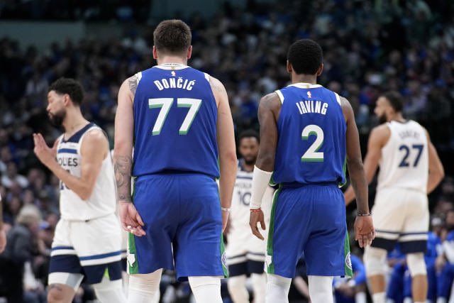 Mavs_FFL's tweet photo. Ready for more back shots from this duo 👀 https://t.co/TNX4hLVKRk