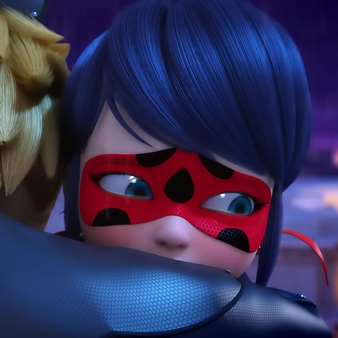 voltaladynoir's tweet photo. nos mulheres meio marinette dupain-cheng https://t.co/HjlHt869nV