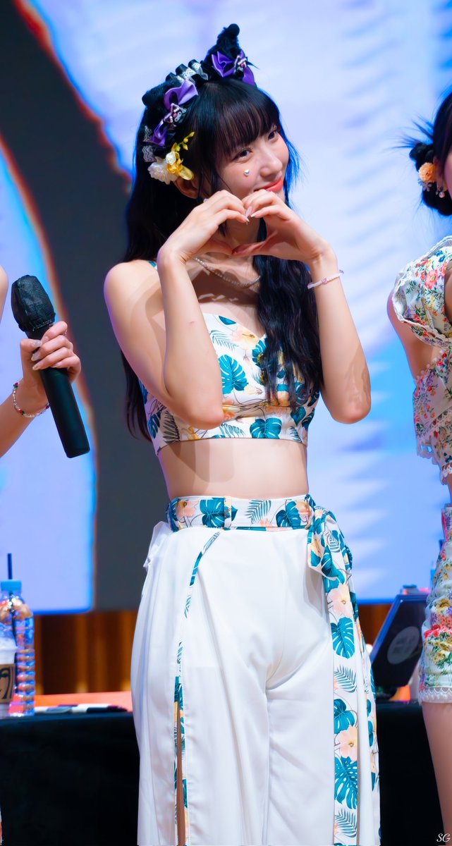 SG_love_OMG's tweet photo. 230806 오마이걸 팬사인회
귀엽고 예쁜 유빈🥰🫶🏻💜💜💜
#오마이걸 #OHMYGIRL #유빈 #여름이_들려 https://t.co/p8QqCVkcBx
