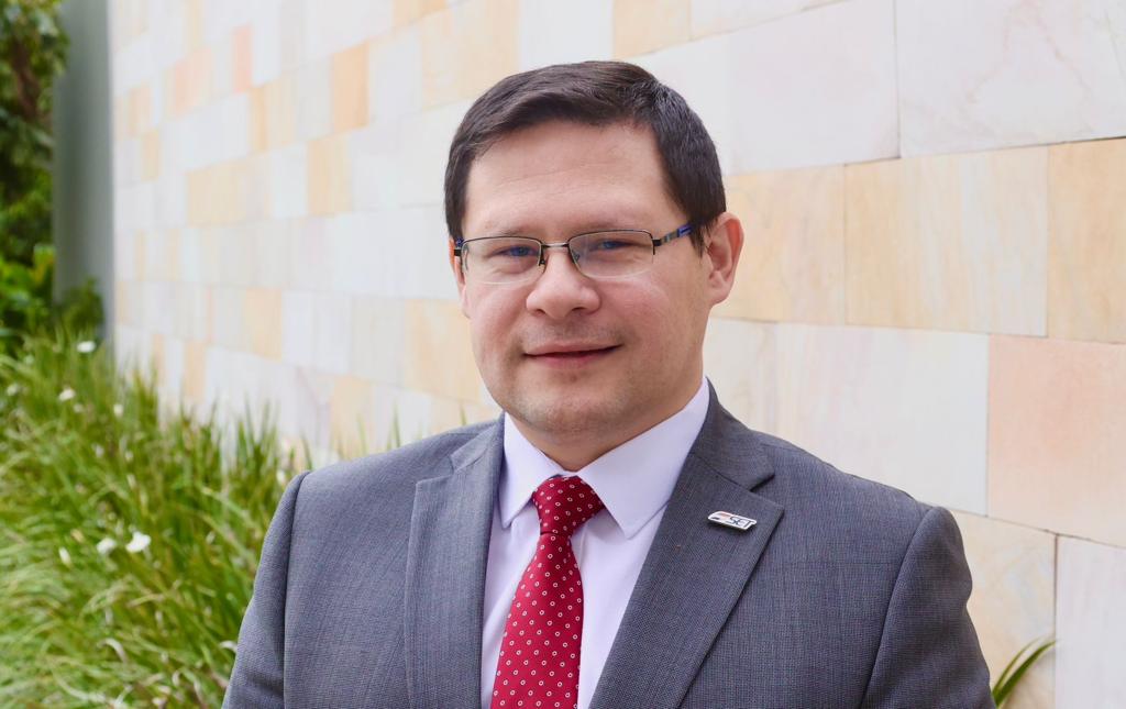 Desde #ElMejorExaDelPaís deseamos éxitos en sus funciones a <a href="/OscarOrue/">Oscar Orué 🇵🇾</a> (ex alumno de la Promoción 99') designado Director de la Dirección Nacional de Ingresos Tributarios. 

<a href="/exacasjoficial/">EXA | APOSTÓLICO SAN JOSÉ</a> 

🇵🇾💪