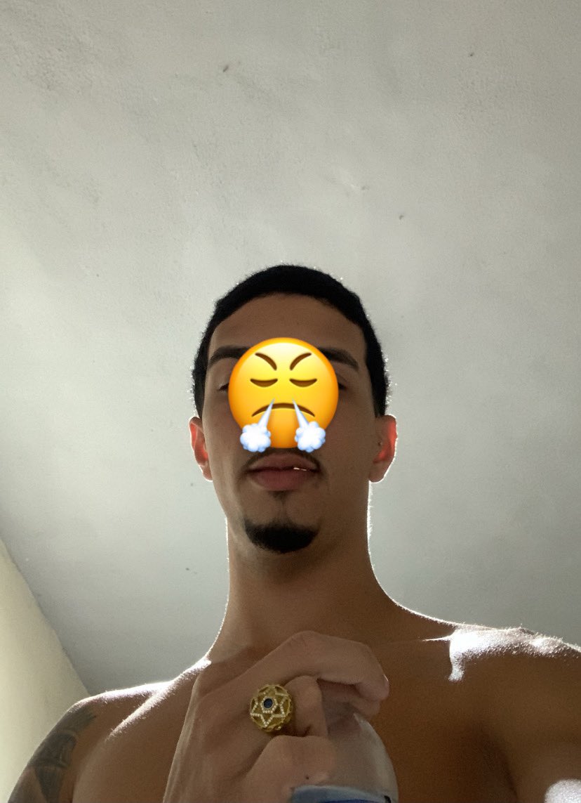 jn7cpx's tweet photo. com emoji mesmo.. 🤗😅 https://t.co/0mCESBBwnl