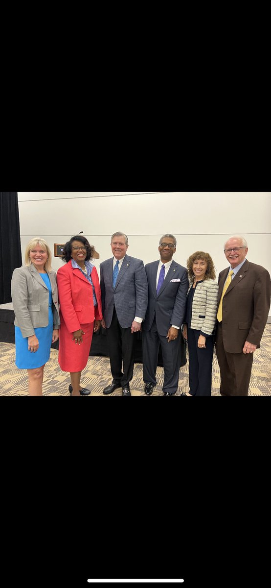 Enjoyed the ABF’s Annual Meeting with amazing Fellows and Board officers! ⁦⁦<a href="/ABFFellows/">Fellows of the American Bar Foundation</a>⁩ ⁦⁦⁦<a href="/ABFResearch/">American Bar Foundation</a>⁩