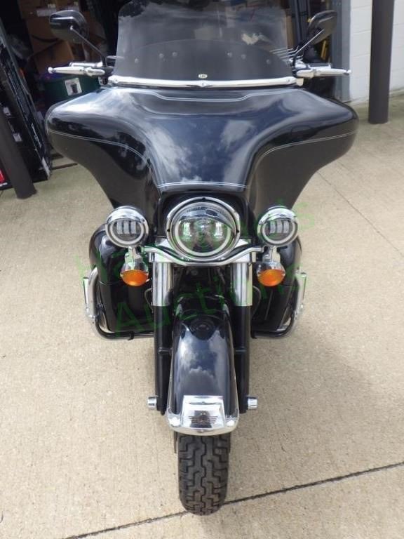 HandlineAuction's tweet image. Online Auction #263
Dolls, Records, Furniture, Tools, and Knives

❗️❗️ENDING THURSDAY ❗️❗️

Visit our website to register to bid and get all the details! 👇👇👇

handlinesauctions.hibid.com/auction/461246…

#estatesale #auction #auctions #onlineauction #motorcycle #machinery #dolls #tools