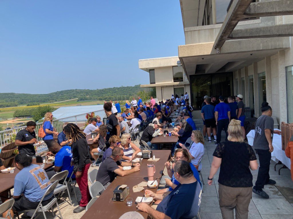 LutherFootball's tweet photo. Started off the 2023 season with an outdoor bbq 🍗 

Enjoying the best view in the @AmerRiversConf 

#WelcomeToTheValley 
#BurnTheBoats https://t.co/1sJXKOaOaQ