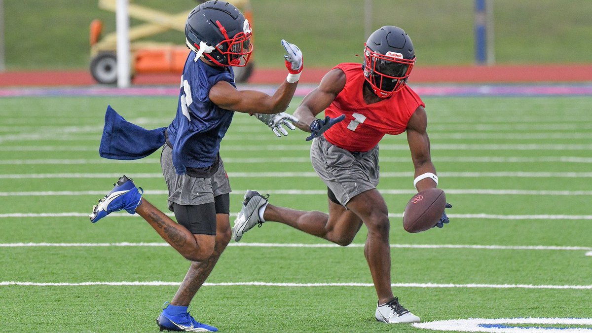 coachcobb_'s tweet image. “Si vis pacem, para bellum”

If you want peace, prepare for war.

#DBPride #RRP