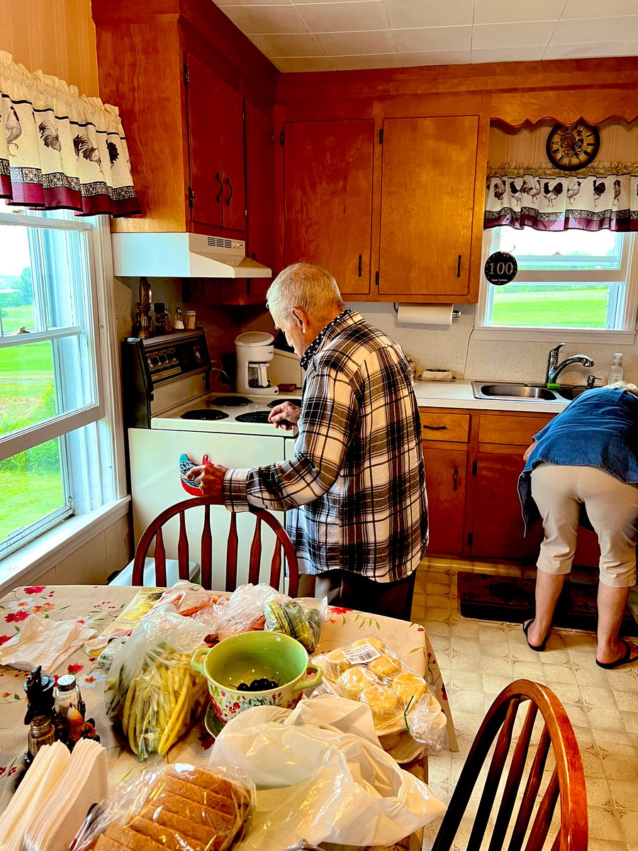 tamast's tweet photo. my grandfather is 100 years old ..
yet he’s the fourth oldest person in this town ..
the town is 850 people ..
like, wtf is in the air/water up here, rite?!?!?
—-
it’s so fucken pure.
ocean grown.
—-
sell the hay for free
in return, meat for free
long live everyone https://t.co/fcKWYOafYL