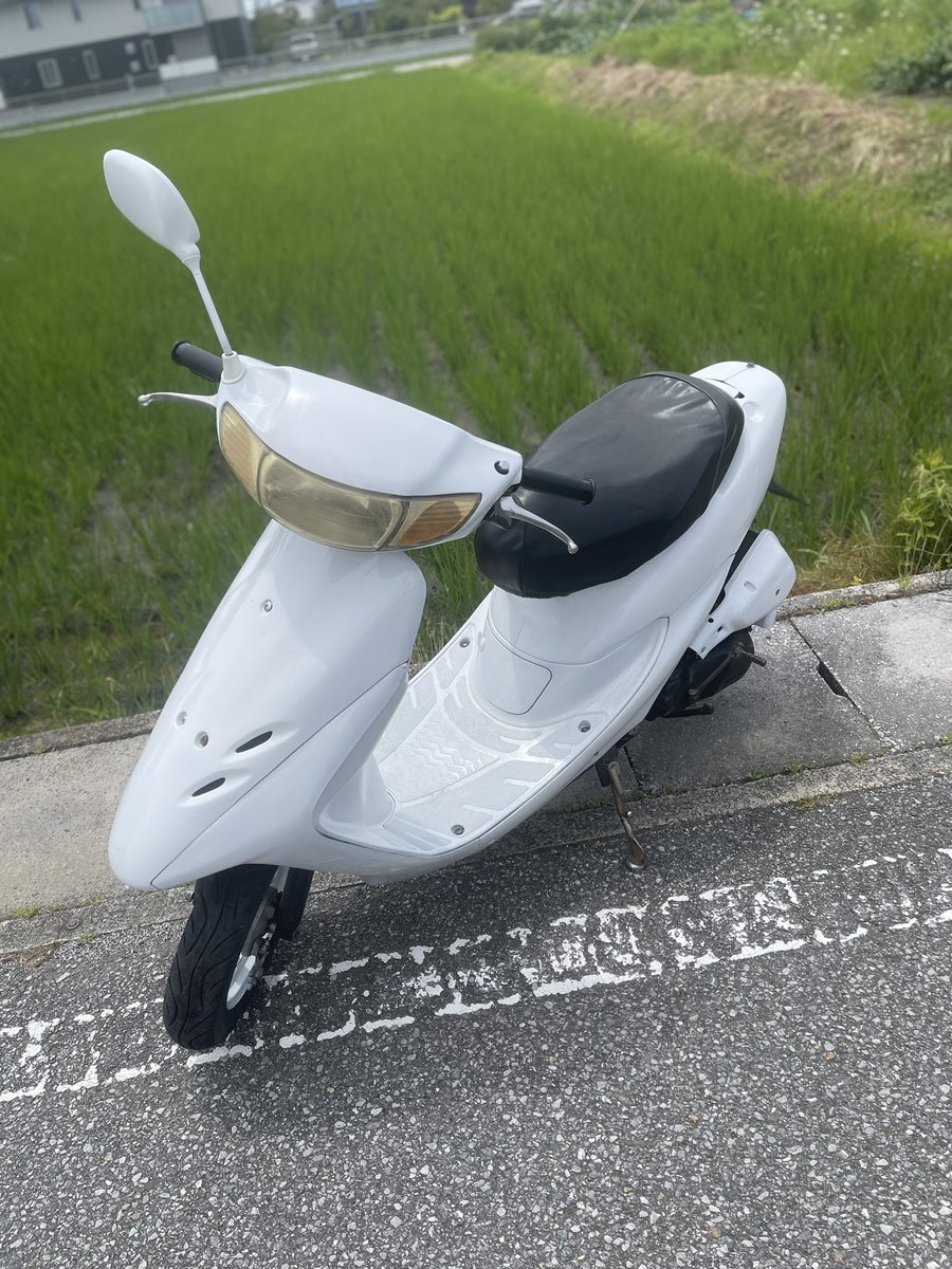 Fk_Workshop's tweet photo. ライブディオ売ります！
実働車

詳細は画像にてご確認ください！

一括 ¥32,000

#ライブディオ売ります
#DIO売ります　#ZX売ります
#原付売ります
#ふくまる工房 https://t.co/kNtRr9i8ls