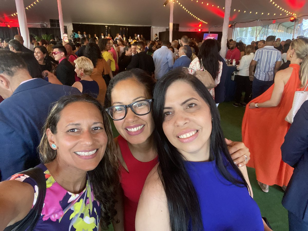 Definition of a good party…location @gracie_mansion, food #MamaSushi and company. Thank you @NYCMayor for hosting the annual Dominican Heritage celebration and for inviting @GoodShepherdNYC Gov’t and Community Relations Team to join in the fun!