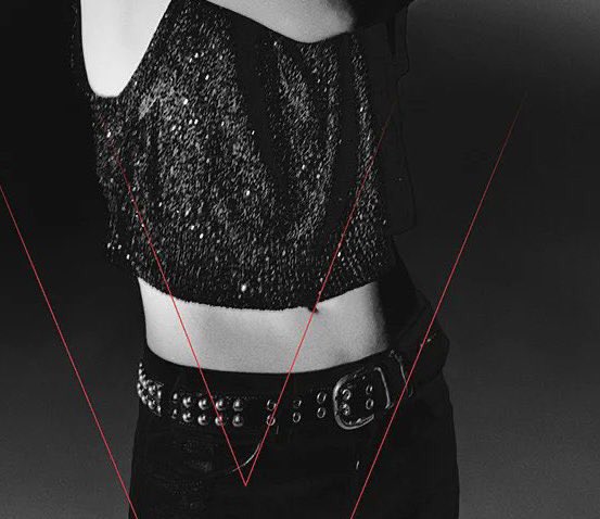 มึง หนูวีใส่ครอปท้อป 😭😭😭 เธอเอ้ย มันจะร้อนอะไรหยั่งงั้นตัวนิดเดียะ