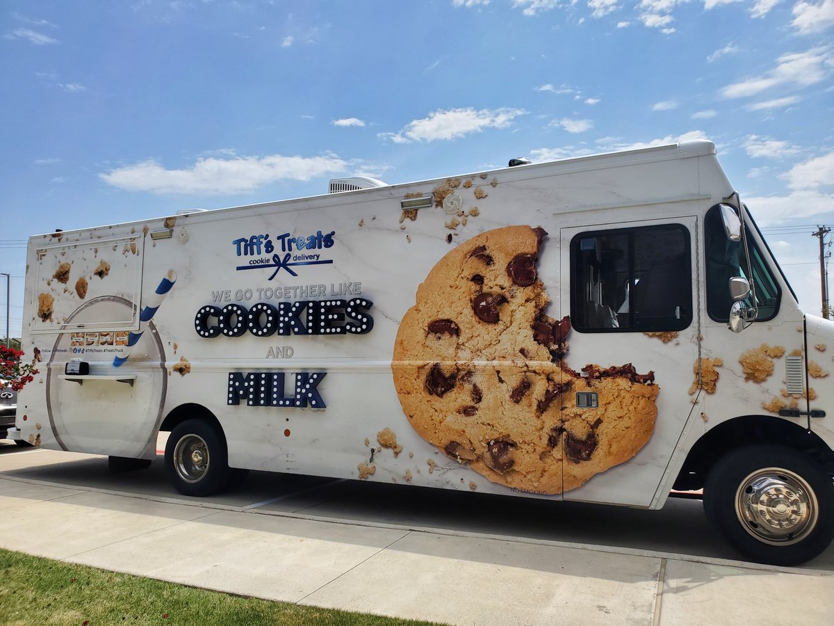 Thank you <a href="/MemorialSTEM/">Memorial Elementary</a> for the sweet treats before we welcome students back tomorrow! This was very much appreciated! ❤️🍪