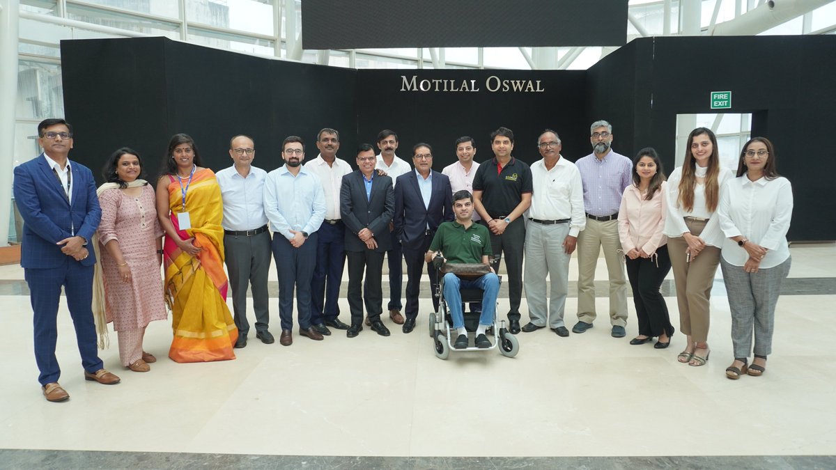 PankaajMaalde's tweet photo. Great learning from industry legend Mr. Ramdeo Agarwalji and insightful session with fund managers of @MotilalOswalAMC with my fellow professional colleagues "Fundfluencer" https://t.co/0HcXI91mZ9