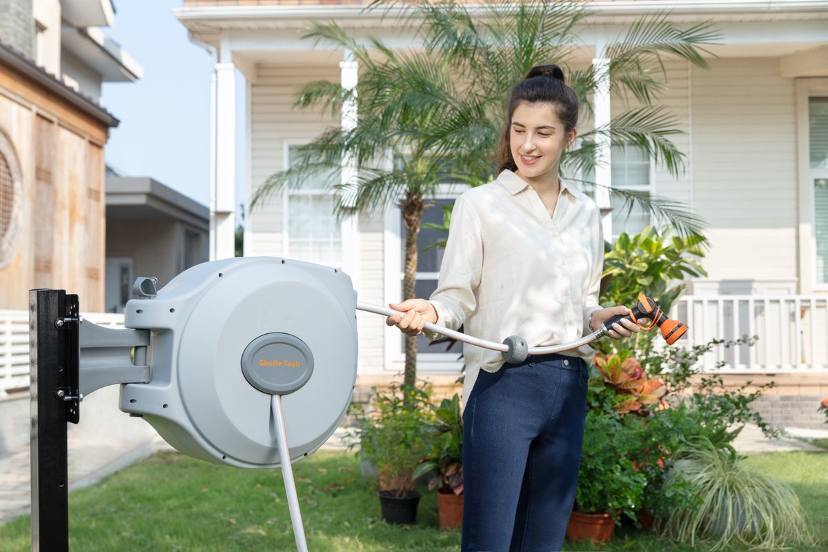 giraffe_tools's tweet photo. Giraffetools Garden Hose Reel✨ 
Auto Retractable
Wall-mounted
All in one unit
https://t.co/61GCIzoC7F https://t.co/U2smlAA4RQ