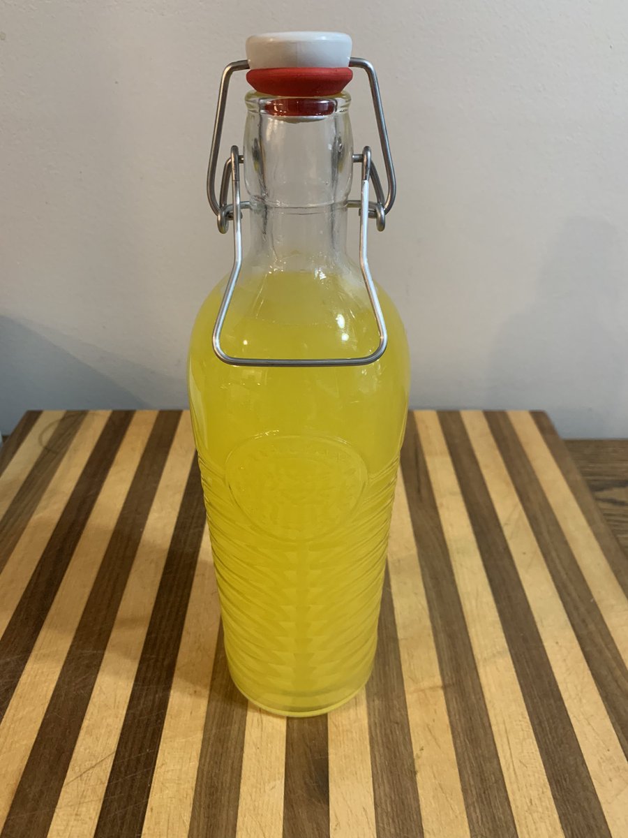 dallascarlson's tweet image. Limoncello
.
#homechef #cheflife #truecooks #chefdallascarlson #killinitinthekitchen #makinmygrandmasproud
