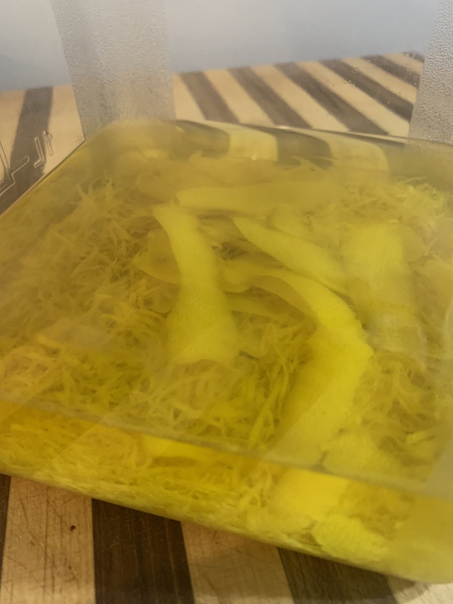 dallascarlson's tweet image. Limoncello
.
#homechef #cheflife #truecooks #chefdallascarlson #killinitinthekitchen #makinmygrandmasproud