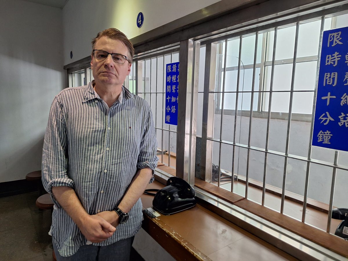 IOI President visits National Human Rights Museum and meets the Acting Representative of the Australian Office in Taipei, Mr Lachlan Crews.